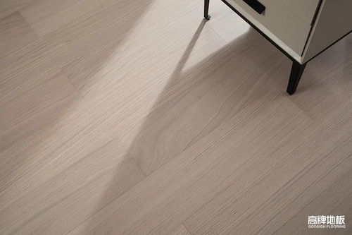 才华横溢，破界新生 高牌轻舞系列全桦地板，以艺术之名，重磅登场